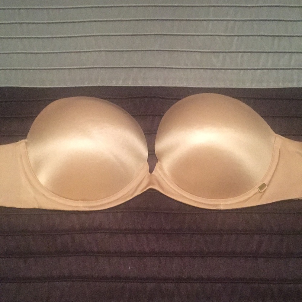 Victoria Secret 32DD Very Sexy nude push-up bra